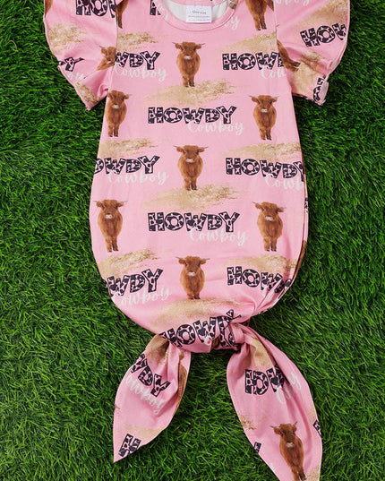 Howdy cowboy" highland cow printed baby gown. PJG25153018 S