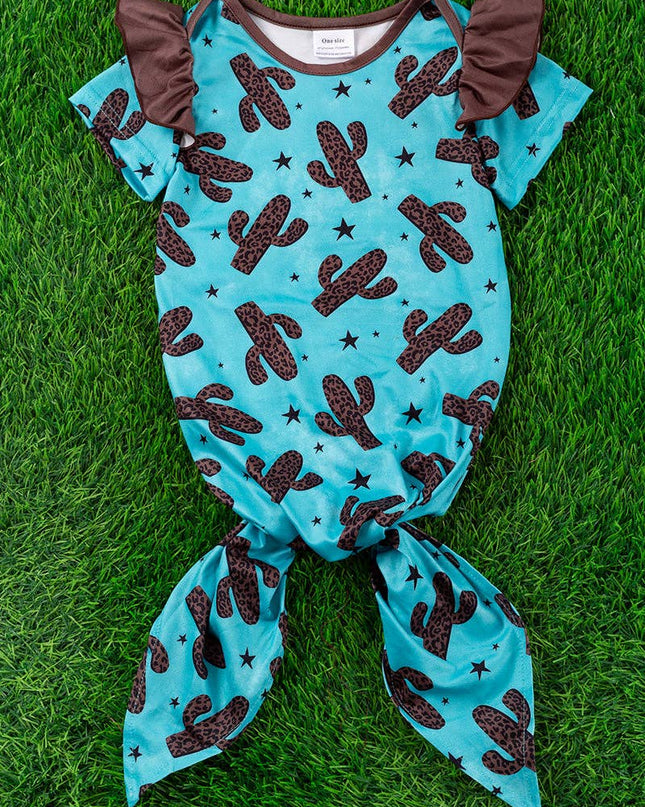 Brown cactus printed baby gown with brown angel sleeves. PJG25153023 M