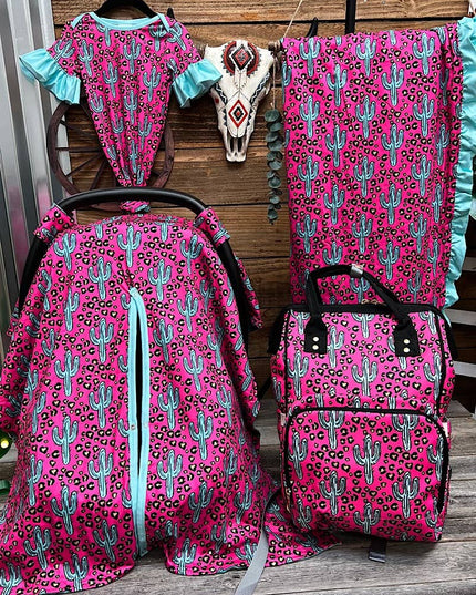 CACTUS PRINTED ON FUSCHIA CAR SEAT COVER. ZYTG25153026 M
