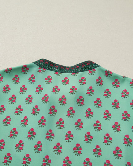 Green Plus Size Floral Print Contrast Trim V Neck Bracelet Sleeve Blouse