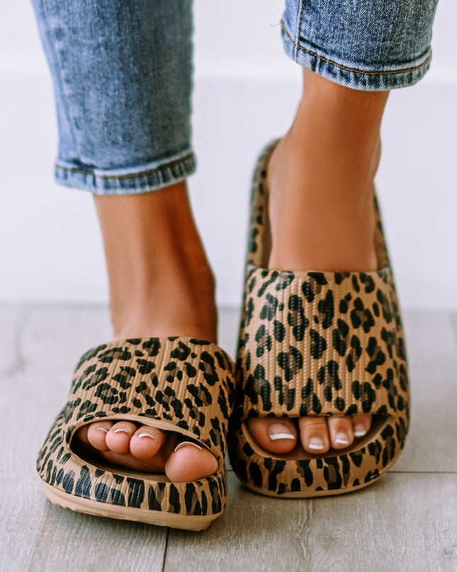 Leopard Print Thick Sole Slip On Slippers