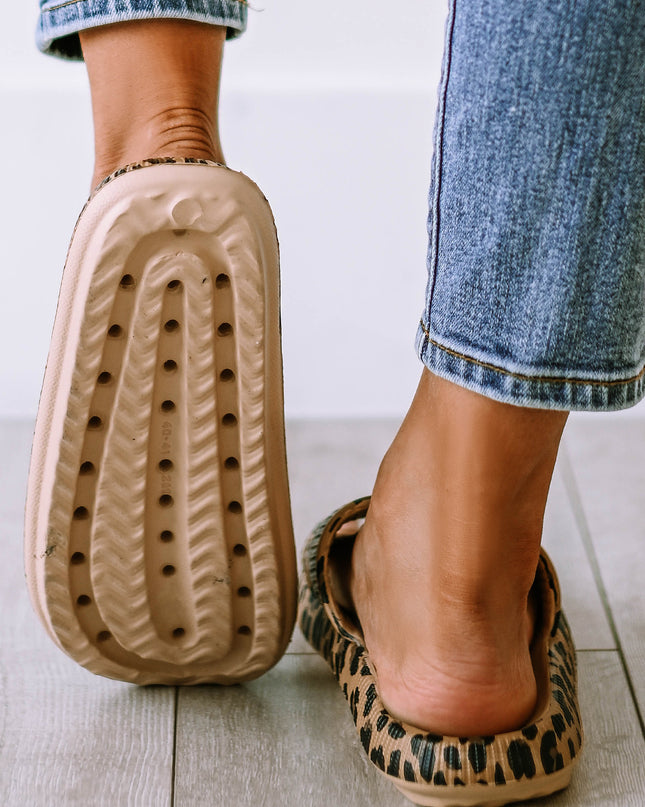 Leopard Print Thick Sole Slip On Slippers