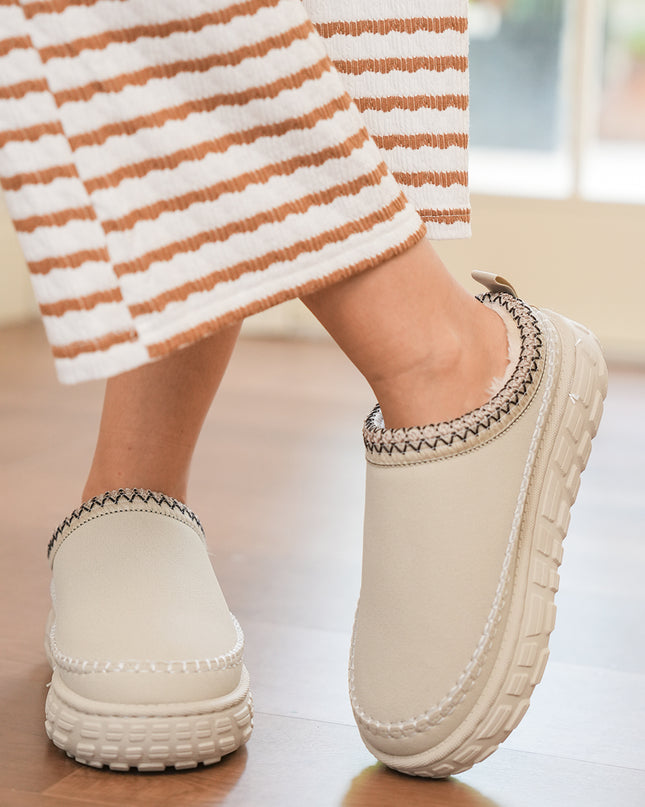 White Contrast Stitch Detail Faux Suede PU Patchwork Plush Winter Clog Slippers